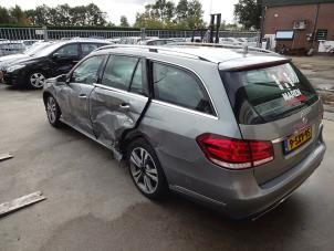 Mercedes E Estate E-200 CDI 16V BlueEfficiency,BlueTEC Épave (2013, Gris)