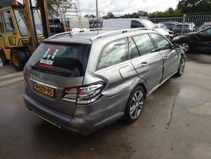 Mercedes E Estate E-200 CDI 16V BlueEfficiency,BlueTEC Épave (2013, Gris)