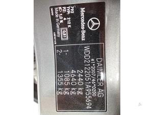 Mercedes E Estate E-200 CDI 16V BlueEfficiency,BlueTEC Épave (2013, Gris)