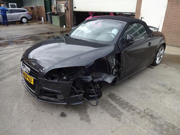 Audi TT Roadster 1.8 TFSI 16V Épave (2013, Gris)