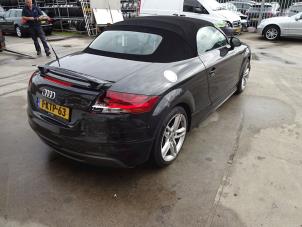 Audi TT Roadster 1.8 TFSI 16V Épave (2013, Gris)