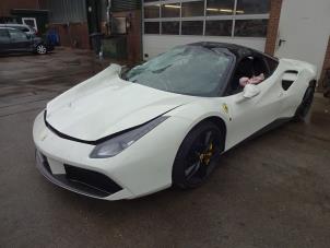 Ferrari 488 GTB 3.9 Turbo V8 32V Épave (2016, Blanc)