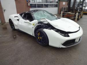 Ferrari 488 GTB 3.9 Turbo V8 32V Épave (2016, Blanc)