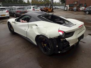 Ferrari 488 GTB 3.9 Turbo V8 32V Épave (2016, Blanc)