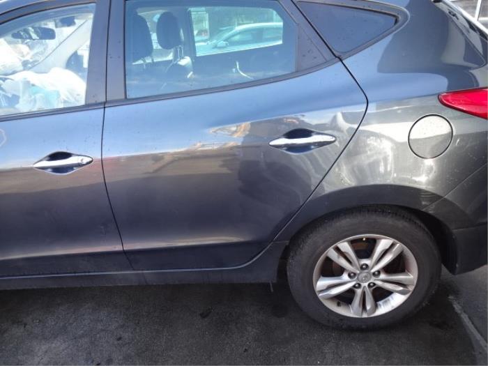 Hyundai iX35 2.0 16V Épave (2010, Gris)
