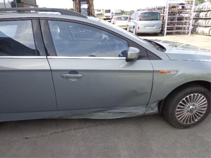 Ford Mondeo IV Wagon 1.6 Ti 16V Samochód złomowany (2008, Szary)