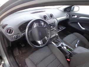 Ford Mondeo IV Wagon 1.6 Ti 16V Samochód złomowany (2008, Szary)