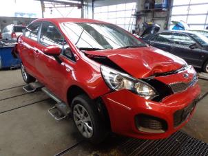 Kia Rio III 1.2 CVVT 16V Épave (2012, Rouge)