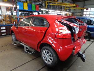 Kia Rio III 1.2 CVVT 16V Épave (2012, Rouge)