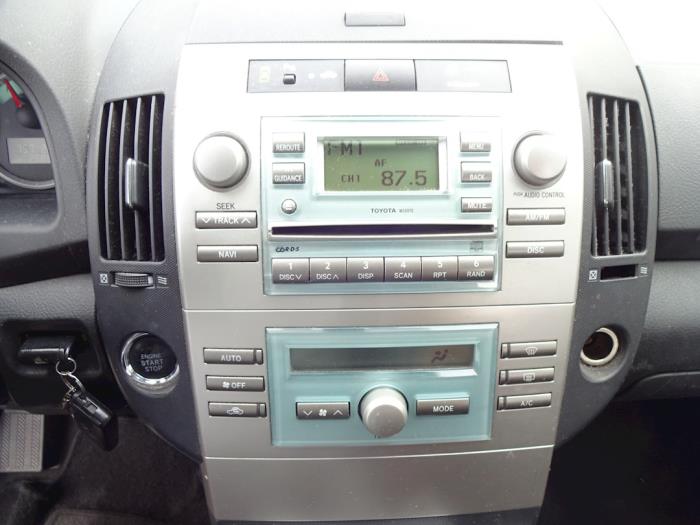Toyota Corolla Verso 1.8 16V VVT-i Épave (2005, Bleu)