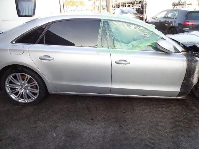 Audi A8 4.2 TDI V8 32V Quattro Épave (2011, Gris)