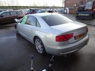 Audi A8 4.2 TDI V8 32V Quattro Épave (2011, Gris)