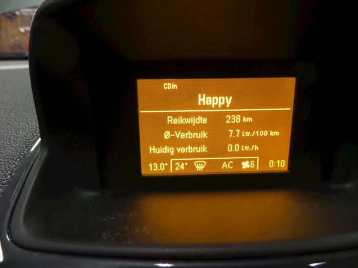 Opel Corsa D 1.4 16V Twinport Samochód złomowany (2011, Szary)