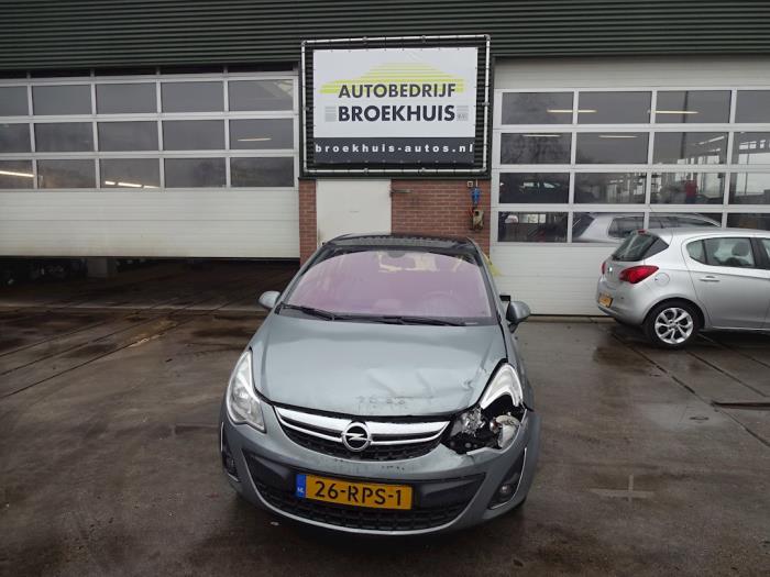 Opel Corsa D 1.4 16V Twinport Samochód złomowany (2011, Szary)