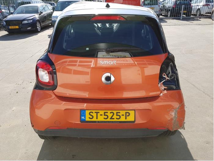 Smart Forfour 1.0 12V Schrottauto (2018, Orange)