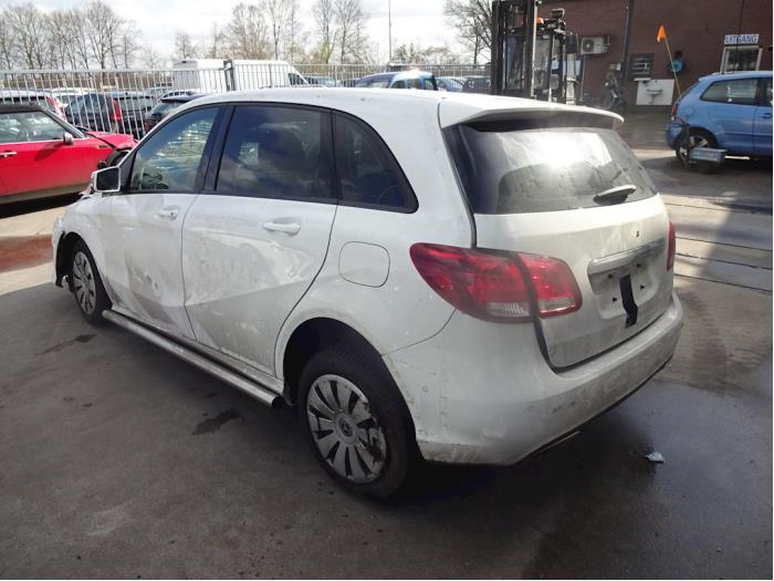 Mercedes B 2.2 B-220 CDI BlueEFFICIENCY,d 16V Épave (2018, Blanc)