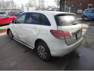 Mercedes B 2.2 B-220 CDI BlueEFFICIENCY,d 16V Épave (2018, Blanc)