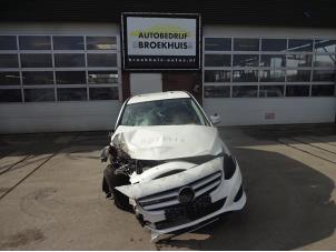 Mercedes B 2.2 B-220 CDI BlueEFFICIENCY,d 16V Épave (2018, Blanc)