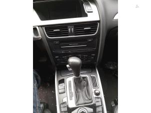 Audi A4 Avant 2.0 TDI 16V Schrottauto (2010, Schwarz)