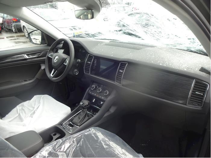 Skoda Kodiaq 1.5 TSI 150 ACT 16V Épave (2020, Noir)