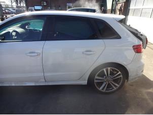 Audi A3 Sportback 1.0 TFSI 12V Schrottauto (2017, Weiß)
