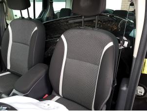 Renault Kangoo/Grand Kangoo 1.2 16V TCE Épave (2014, Noir)