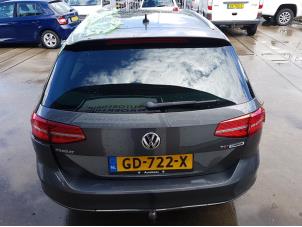 Volkswagen Passat Variant 1.6 TDI 16V Épave (2015, Gris)