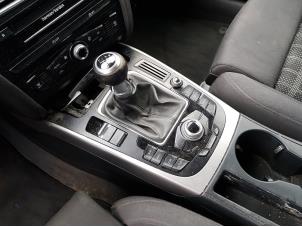 Audi A4 2.0 eTDI 16V Épave (2012, Gris)