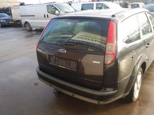 Ford Focus 2 Wagon 1.8 16V Épave (2007, Noir)