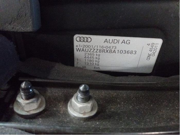 Audi Q5 2.0 TFSI 16V Quattro Schrottauto (2011, Schwarz)