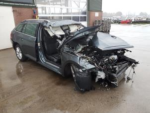 Skoda Superb Combi 2.0 TDI Vehículo de desguace (2020, Gris)