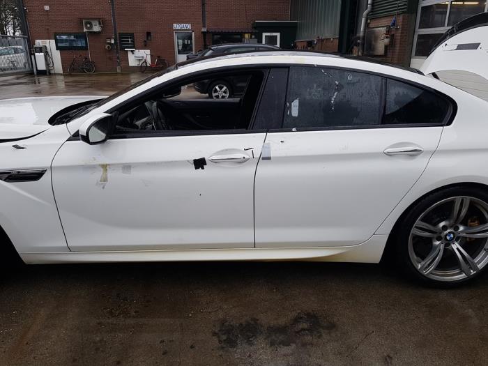 BMW 6 serie Gran Coupe M6 V8 32V Competition Package Épave (2015, Blanc)