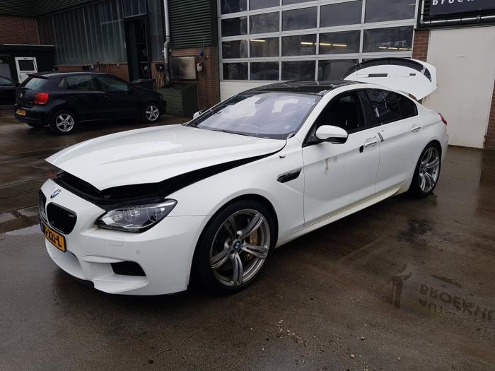 BMW 6 serie Gran Coupe M6 V8 32V Competition Package Épave (2015, Blanc)
