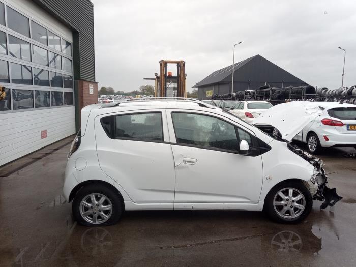 Chevrolet Spark 1.0 16V Bifuel Épave (2012, Blanc)