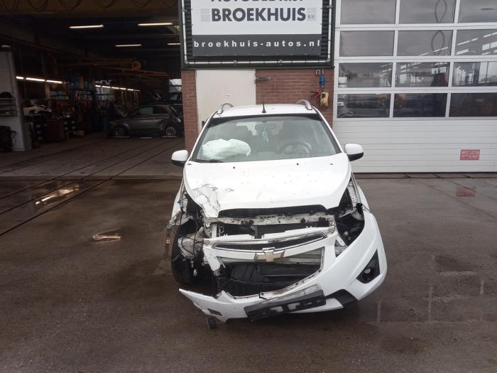 Chevrolet Spark 1.0 16V Bifuel Épave (2012, Blanc)