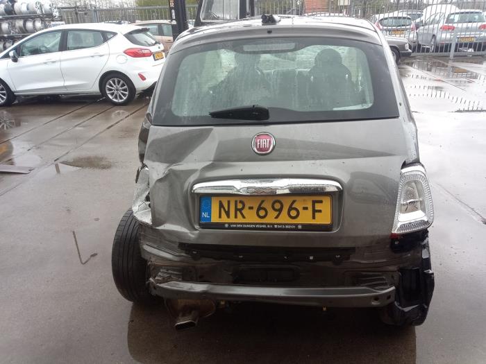 Fiat 500 1.2 Skrotfordon (2017, GRIJS)