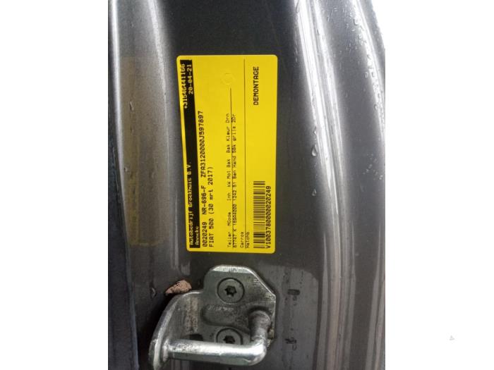 Fiat 500 1.2 Skrotfordon (2017, GRIJS)