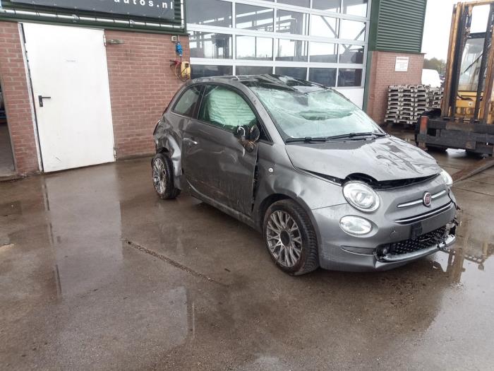 Fiat 500 1.2 Skrotfordon (2017, GRIJS)