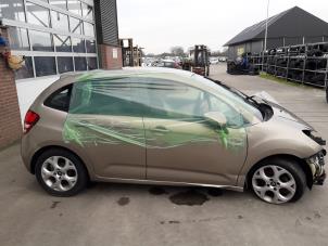 Citroen C3 1.4 Épave (2010, Beige)