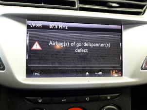 Citroen C3 1.4 Épave (2010, Beige)