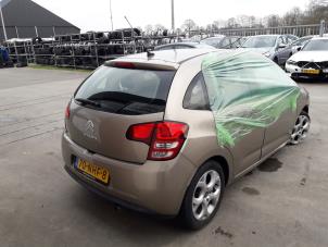 Citroen C3 1.4 Épave (2010, Beige)