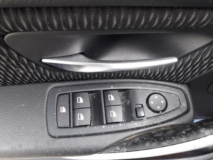 BMW 3 serie Touring 320d 2.0 16V Vehículo de desguace (2013, Gris)