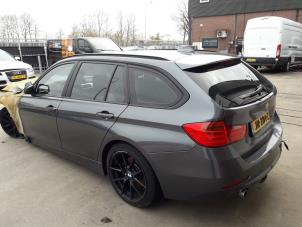 BMW 3 serie Touring 320d 2.0 16V Vehículo de desguace (2013, Gris)