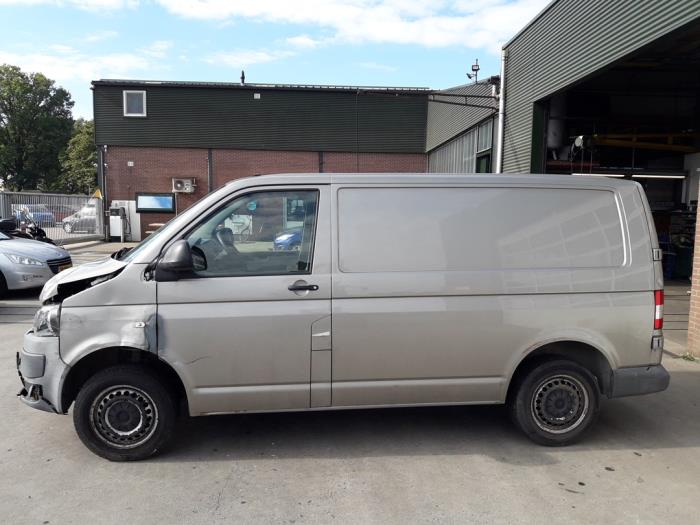 Volkswagen Transporter/Caravelle T5 2.0 TDI DRF Épave (2010, Gris)