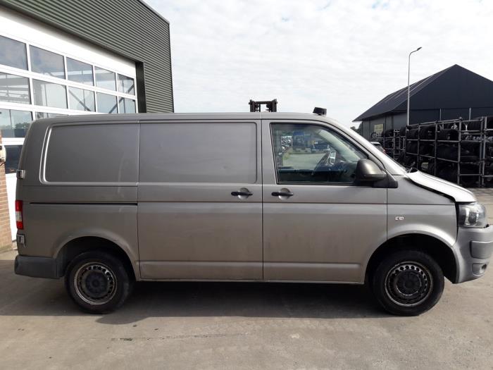 Volkswagen Transporter/Caravelle T5 2.0 TDI DRF Épave (2010, Gris)