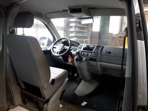 Volkswagen Transporter/Caravelle T5 2.0 TDI DRF Épave (2010, Gris)