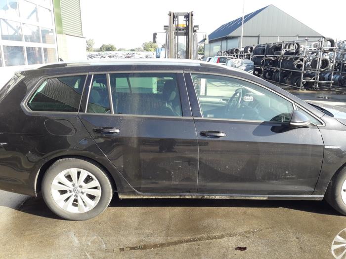 Volkswagen Golf VII Variant 1.0 TSI 12V BlueMotion Technology Épave (2015, Noir)