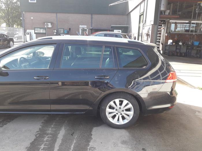 Volkswagen Golf VII Variant 1.0 TSI 12V BlueMotion Technology Épave (2015, Noir)