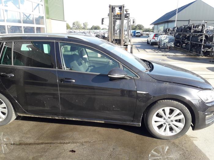 Volkswagen Golf VII Variant 1.0 TSI 12V BlueMotion Technology Épave (2015, Noir)