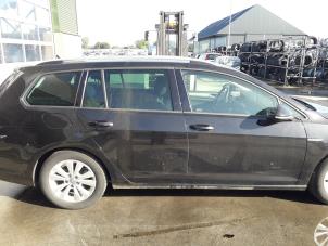 Volkswagen Golf VII Variant 1.0 TSI 12V BlueMotion Technology Épave (2015, Noir)
